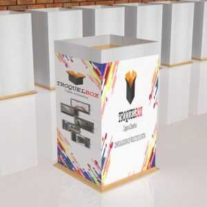 Botadero de cartón BOA diseñado para productos a granel en puntos de venta diseñado en corrugado industrial garantizando una excelente presentación.